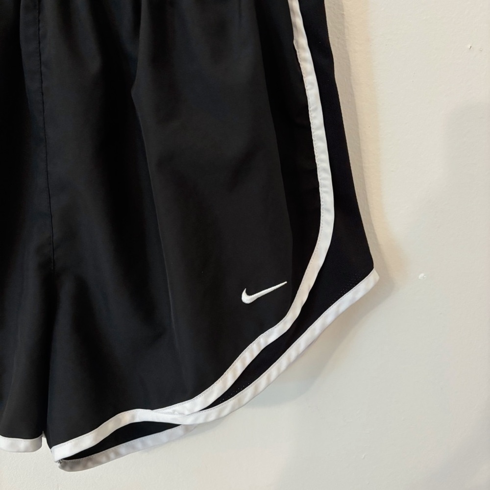 Nike Tempo Black Running Shorts - Size M - Picture 2 of 7